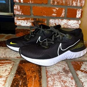 Men’s Nike Athletic Shoes